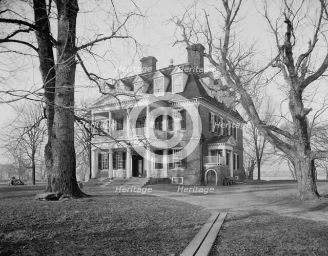 Shirley [Plantation], James River, Va., between 1900 and 1906. Creator: William H. Jackson.