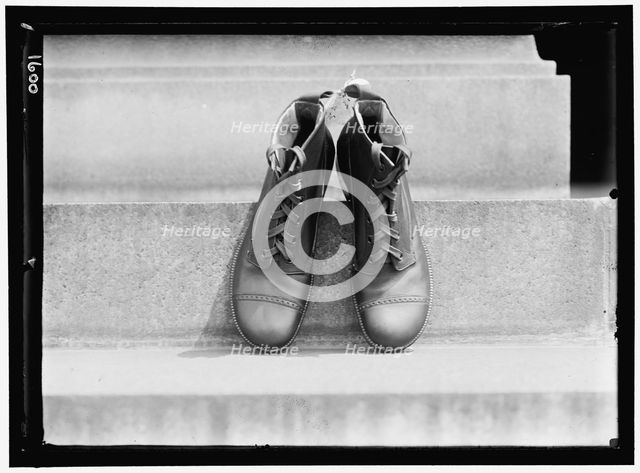 Shoes, between 1909 and 1914. Creator: Harris & Ewing.