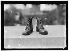 Shoes, between 1909 and 1914. Creator: Harris & Ewing