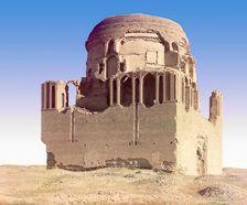 Side view of a crumbling mosque, between 1905 and 1915. Creator: Sergey Mikhaylovich Prokudin-Gorsky