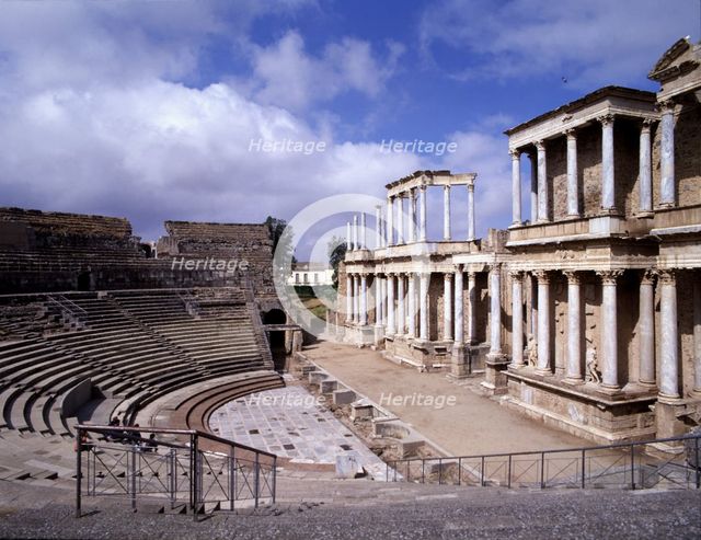 Side view of the Roman theater of Mérida.