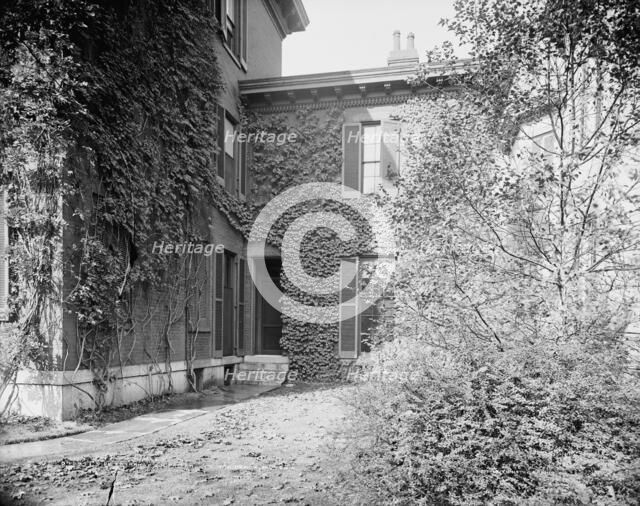 Side entrance, J.H. Patterson's residence, Dayton, Ohio, between 1900 and 1905. Creator: Unknown.