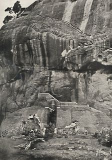 Sigiri, Aufstiegseite im Norden (Der sog. Lowensteig, der durch Treppen, Leitern und Gelander erneu