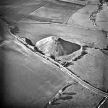Silbury Hill, Wiltshire, 1988. Artist: EH/RCHME staff photographer