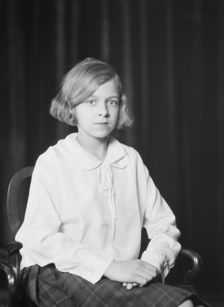 Silo, James P., Mr., daughter of, portrait photograph, 1927 Creator: Arnold Genthe