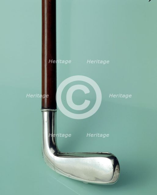 Silver cigarette case walking stick designed to look like a golf club, c1910. Creator: Unknown.