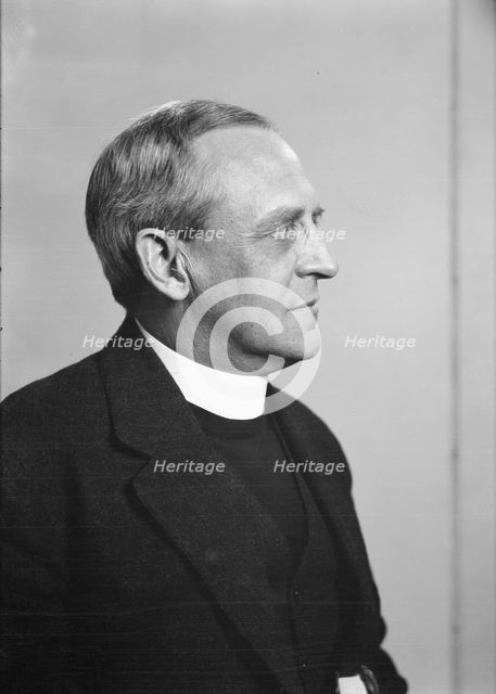 Silver, Percy, portrait photograph, 1924 Apr. Creator: Arnold Genthe.