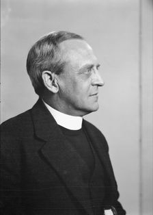 Silver, Percy, portrait photograph, 1924 Apr. Creator: Arnold Genthe