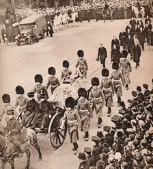 Simple Majesty: King George's coffin, covered by the Royal Standard 1936