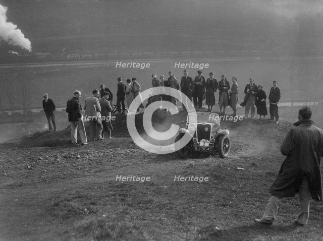 Singer of GA Mangoletsi competing in the Sunbac Inter-Club Team Trial, 1935. Artist: Bill Brunell.