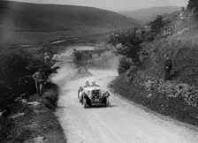 Singer of J Selwyn competing in the MCC Edinburgh Trial, West Stonesdale, Yorkshire Dales, 1933. Artist: Bill Brunell
