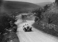 Singer of J Selwyn competing in the MCC Edinburgh Trial, West Stonesdale, Yorkshire Dales, 1933. Artist: Bill Brunell