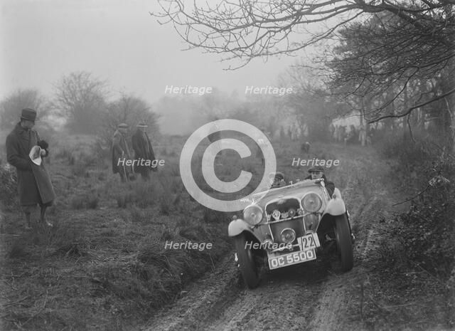 Singer of JAM Patrick at the Sunbac Colmore Trial, near Winchcombe, Gloucestershire, 1934. Artist: Bill Brunell.