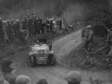 Singer of SGE Tett competing in the MCC Lands End Trial, 1935. Artist: Bill Brunell