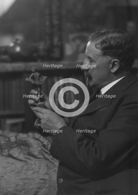 Singer, Paris E., Mr., portrait photograph, 1916 Sept. 30. Creator: Arnold Genthe.