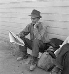 Single man, three weeks before opening of Klamath..., Tulelake, Siskiyou County, California, 1939. Creator: Dorothea Lange