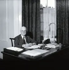 Sir Henry Hallett Dale. Creator: Unknown