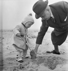 Skegness, East Lindsey, Lincolnshire, 12/06/1948. Creator: John Laing plc