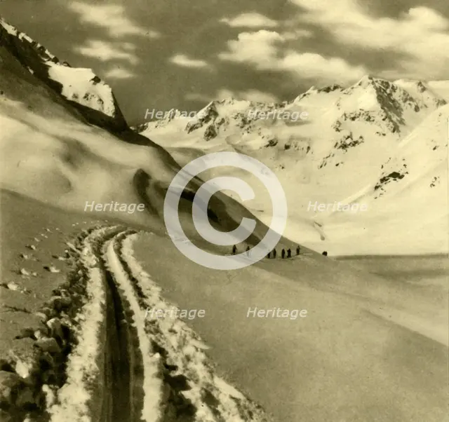 Skiing on the Alpeiner Ferner glacier in the Stubai Alps, Austria, c1935. Creator: Unknown.