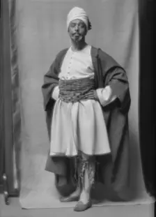 Skinner, Otis, in "Kismet", 1912 Apr. 5. Creator: Arnold Genthe