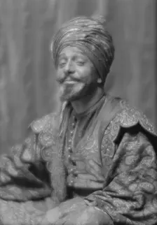 Skinner, Otis, in "Kismet", 1912 Apr. 5. Creator: Arnold Genthe