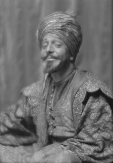 Skinner, Otis, in "Kismet", 1912 Apr. 5. Creator: Arnold Genthe
