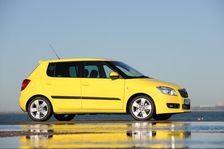 SKODA Fabia 2007. Artist: Simon Clay