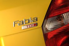 SKODA Fabia 2007. Artist: Simon Clay