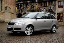 Skoda Fabia Estate 2007. Artist: Simon Clay