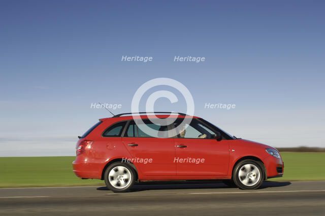 Skoda Fbia Estate  HTP 1-2  2007. Artist: Simon Clay.