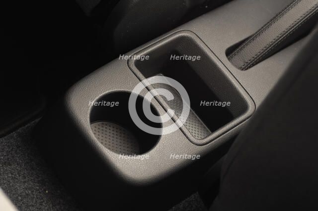 Skoda Fbia Estate  HTP 1-2  2007. Artist: Simon Clay.