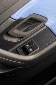 Skoda Fbia Estate HTP 1-2 2007. Artist: Simon Clay