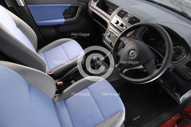 Skoda Fbia Estate  HTP 1-2  2007. Artist: Simon Clay.