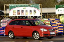 Skoda Fbia Estate HTP 1-2 2007. Artist: Simon Clay