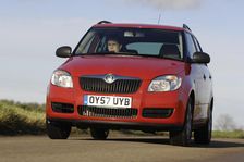Skoda Fbia Estate HTP 1-2 2007. Artist: Simon Clay