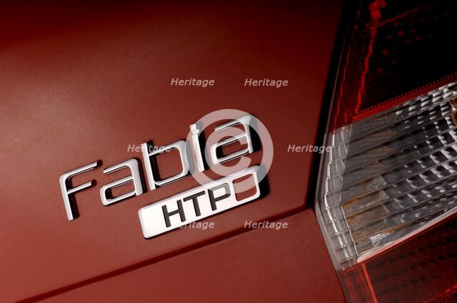 Skoda Fbia Estate  HTP 1-2  2007. Artist: Simon Clay.