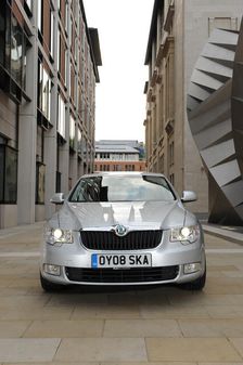 Skoda SUPERB 2008. Artist: Simon Clay