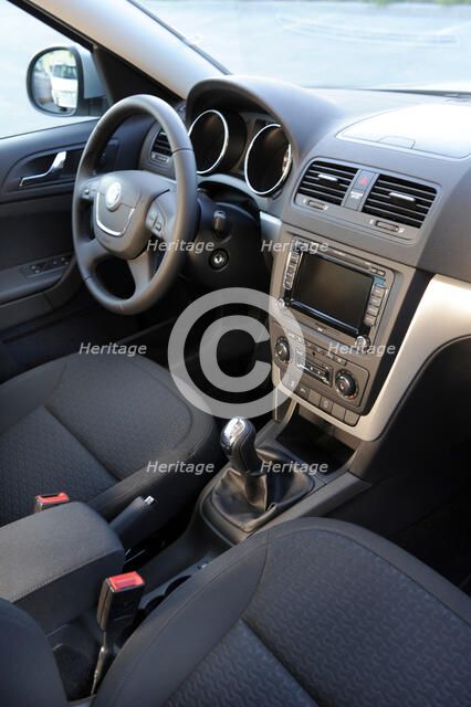 Skoda Yeti 2009. Artist: Simon Clay.