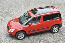 Skoda Yeti 2009. Artist: Simon Clay