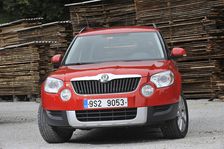 Skoda Yeti 2009. Artist: Simon Clay