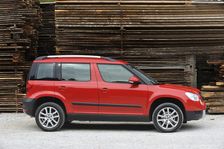 Skoda Yeti 2009. Artist: Simon Clay