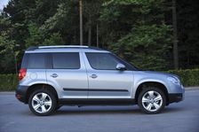 Skoda Yeti 2009. Artist: Simon Clay