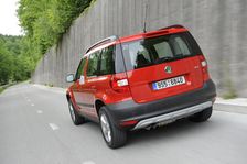 Skoda Yeti 2009. Artist: Simon Clay