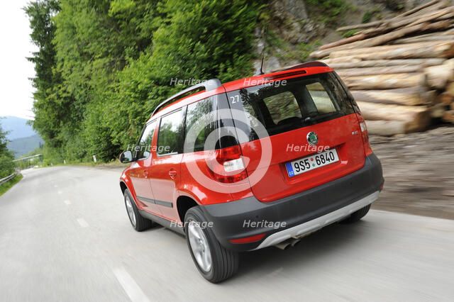 Skoda Yeti 2009. Artist: Simon Clay.