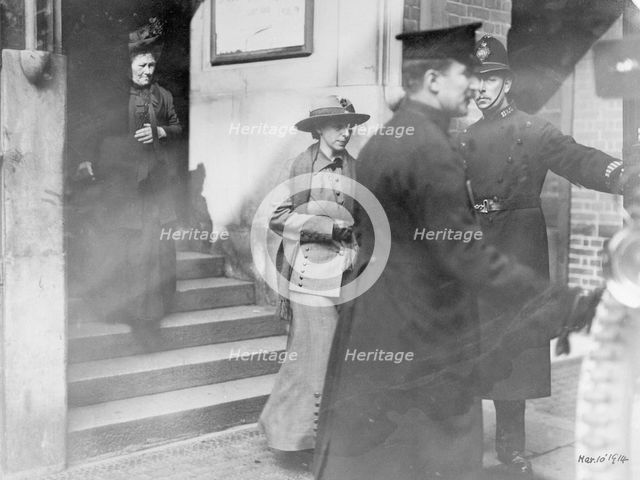 'Slasher' Mary Richardson leaving court, 1914. Creator: Unknown.