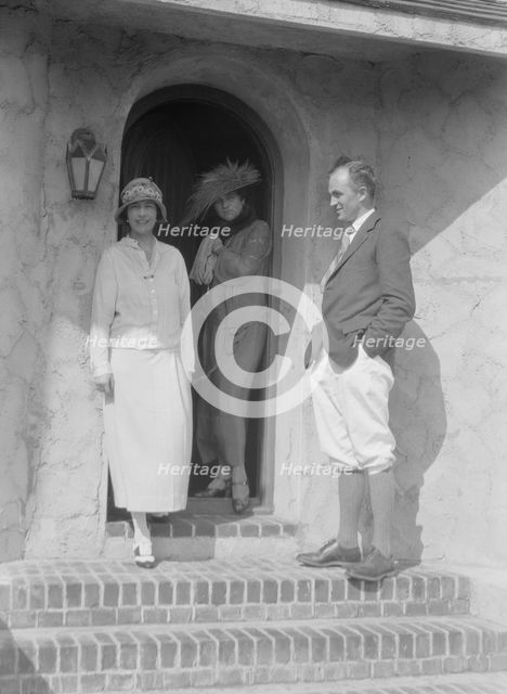 Slater, Mrs., and friends on the steps of a house in Long Beach, 1924 July. Creator: Arnold Genthe.
