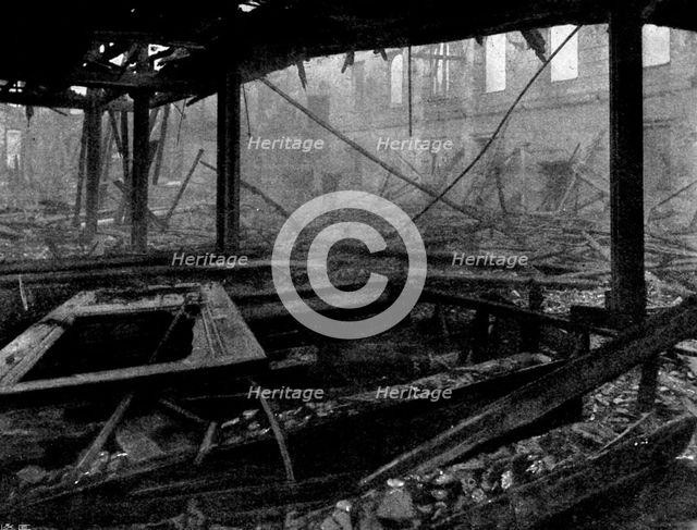 Spurgeon's Tabernacle, destroyed by fire, 1898. Creator: Russell & Sons.