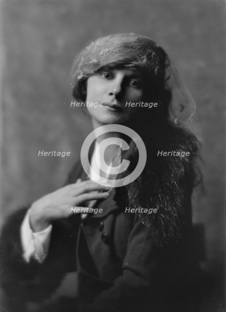 Spade, Gypsy (Yum-Yum), portrait photograph, 1913. Creator: Arnold Genthe.