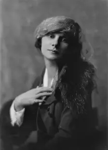 Spade, Gypsy (Yum-Yum), portrait photograph, 1913. Creator: Arnold Genthe