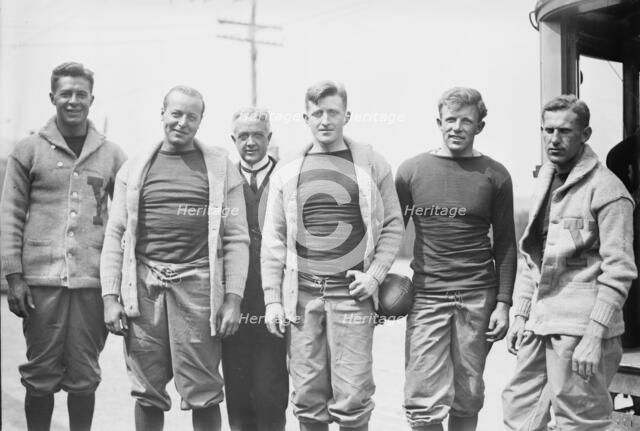 Spalding - Baumeister [i.e. Bomeisler] - Bull - Gallauer - Ketcham (Capt.) - Howard Jones -- Yale Co Creator: Bain News Service.